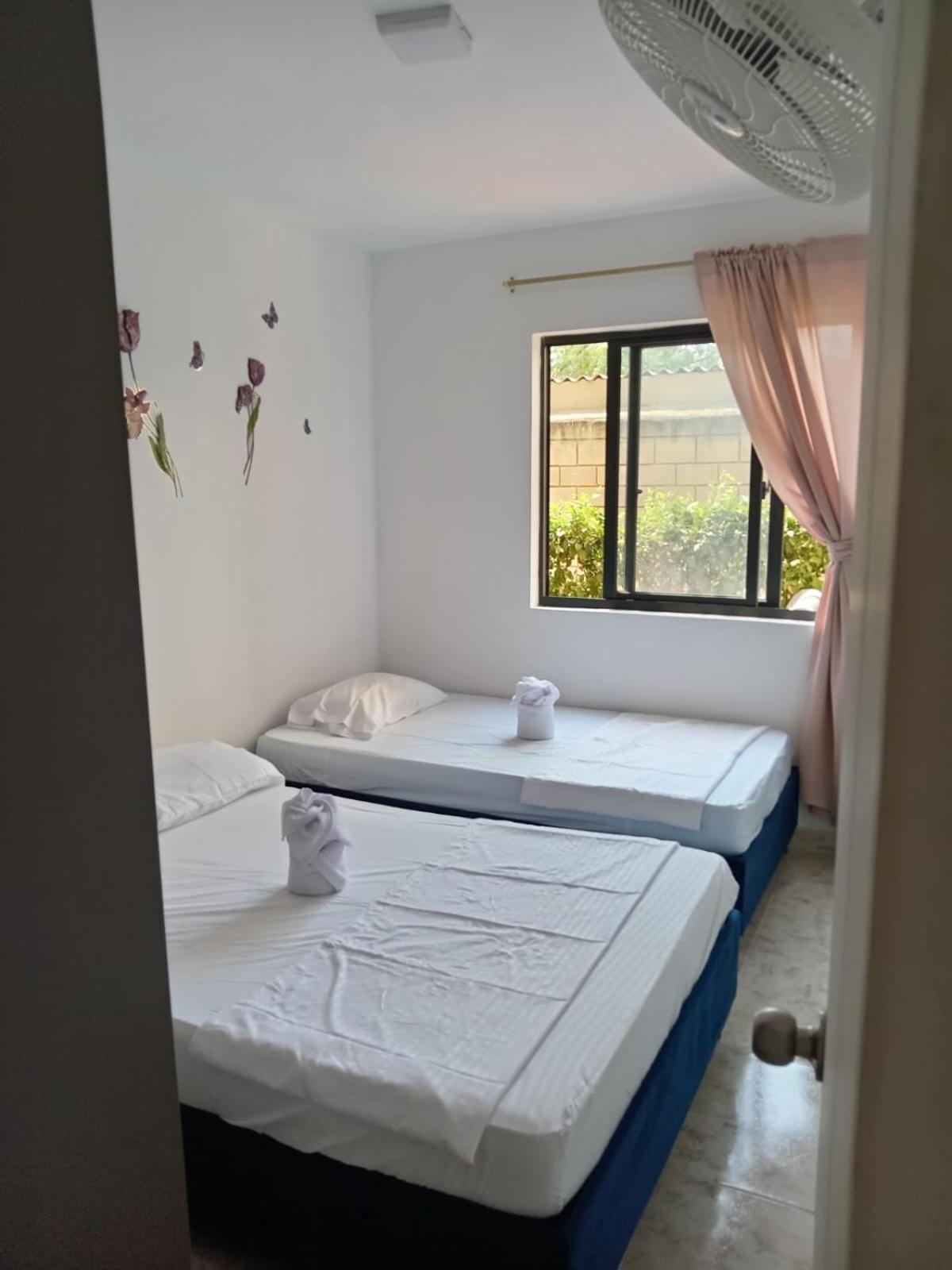 Santa Marta, El Rinconcito Hogareno. Hermoso Apto Y Amplio Con Piscina, Cerca Playa Horizonte. 公寓 Santa Marta (Magdalena)